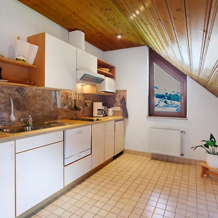 בית הארחה Bergblick 3*