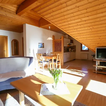 בית הארחה Bergblick