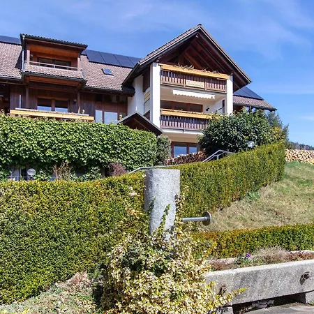 Konukevi Bergblick 3*