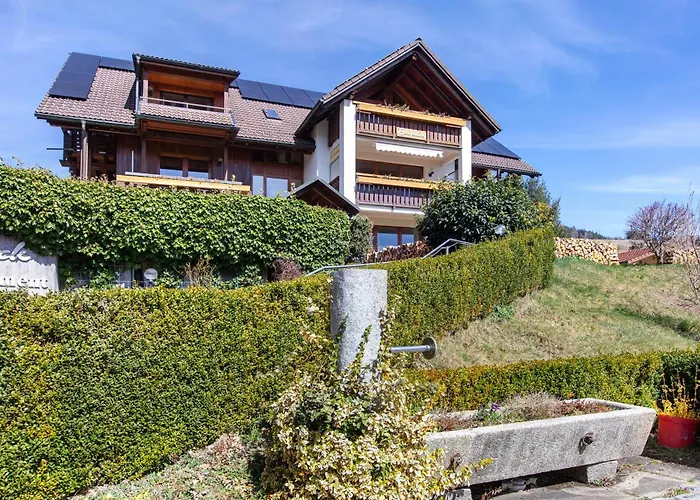 Pensionat Bergblick 3*